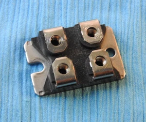 Resistencia de detección de corriente OHMITE TGHGCR0010FE, 0,001 OHM, 100 W, 1 % película gruesa - Uso - Imagen 1 de 5