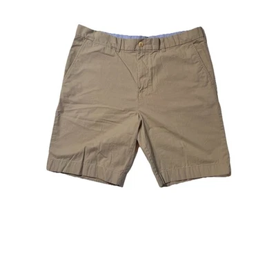 Pantalones Cortos Tommy Hilfiger Hombre Caqui Talla 38 – Calce Clásico Estilo Chino Frente Plano Foto 1 de 4