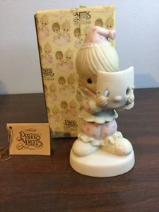 1981 Precious Moments Put On A Happy Face Boy Clown Mask Figurine PM-822 Enesco - Picture 1 of 5