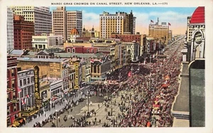 New Orleans Mardi Gras Crowds on Canal Street Louisiana Linen Post Card - Picture 1 of 2