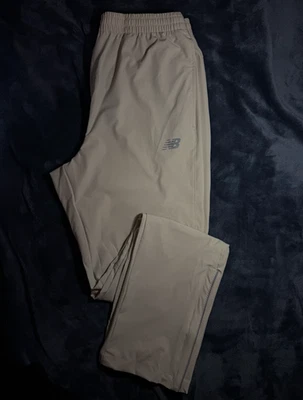 pantalones new balance Foto 1 de 4