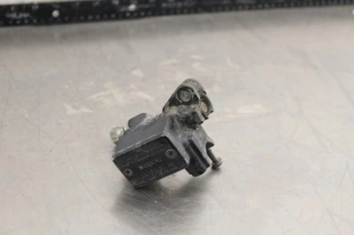 1984 Honda XR250R FRONT BRAKE MASTER CYLINDER W824 - Image 1 of 4