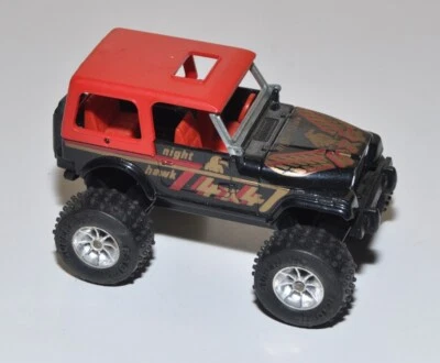 Modellino Majorette  JEEP 4x4 Night Hawk nero rosso scala 1:32 Made in France - Immagine 1 di 4
