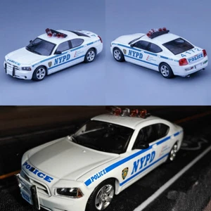 Coche de metal fundido a presión Rollin 1:64 2009 Dodge Charger Police NYPD modelo muscular - Imagen 1 de 5