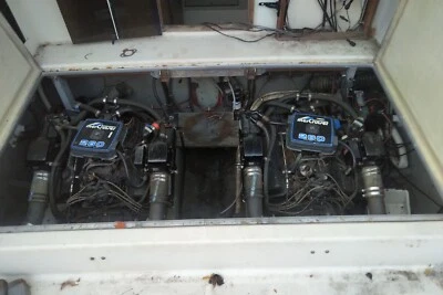 2 MerCruiser INBOARDS & VELVET DRIVE TRANSMISSIONS 5.7 L 350 260 Hp Freshwater - Image 1 of 4