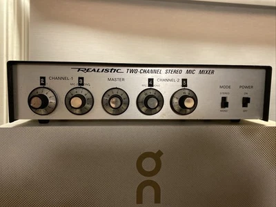 Mezclador de micrófono estéreo realista de 2 canales serie profesional probado funciona Foto 1 de 4