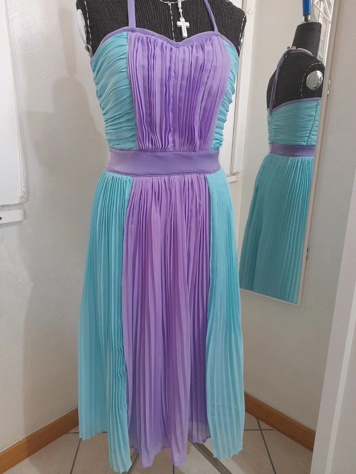 Abito donna in stile Marilyn anni 50, nuovo con etichetta, plissettato - Immagine 1 di 2