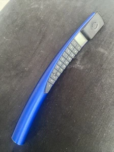 Bang & Olufsen BEOCOM 2 teléfono banana en azul metálico NO PROBADO - Imagen 1 de 11