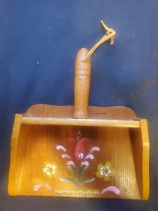 Vintage Hand Painted Mini Wooden Dust Pan tulip flowers 6.5" x 7.5" super cute - Picture 1 of 10