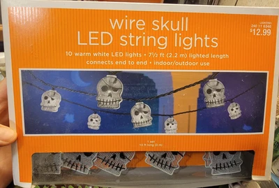 10 Calaveras Cadena Luces Halloween Interior Exterior con Caja 2010 Foto 1 de 3