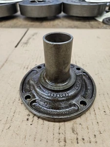 Saginaw 4-Speed Transmission Input Shaft Bearing Retainer 3859033 Genuine GM - Picture 1 of 10