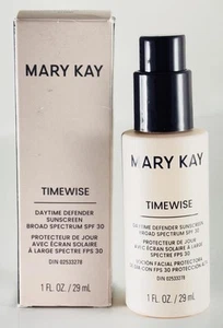 Protector solar Mary Kay TimeWise Daytime Defender amplio espectro FPS 30 1 FL. OZ/29 ml - Imagen 1 de 3
