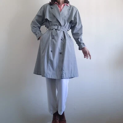 Gabardina COURREGES gris a cuadros de doble botonadura con gabardina a cuadros de cinturón Foto 1 de 4