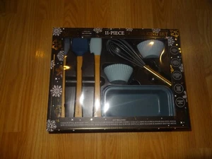Thyme & Table 11 Piece Mini Baking Set Blue Festive Collection Kids Adult *NEW* - Picture 1 of 2