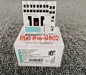 3RH1122-2BB40 1PZS Nuovissimo Siemens 3RH1 122-2BB40 Relè di Controllo Consegna Rapida - Foto 1 di 4