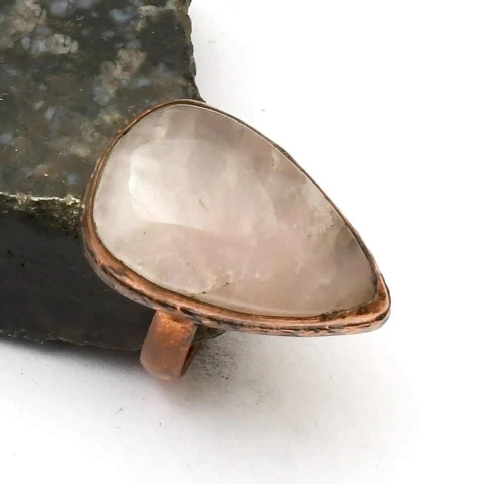 Anillo étnico de cobre puro hecho a mano de piedras preciosas de cuarzo rosa joyería talla 7 de EE. UU. AR 40477 Foto 1 de 1