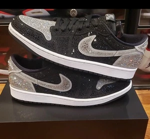 Nike Air Jordan 1 Retro Low OG With Swarovski Crystals Size 11.5 W / 10 M - Picture 1 of 8