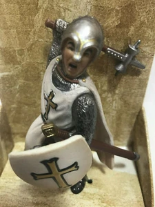 Figura de soldado de pie caballero con martillo de guerra Schleich - Imagen 1 de 5