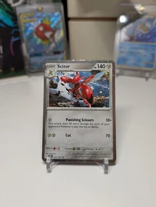 Tarjeta de juego de cartas coleccionables Pokémon Scizor - Cosmos Holo - Obsidian Flames 141/197 promoción casi nueva - Imagen 1 de 2