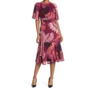 Maggy London Dresse Maggy London Tropical Leaf Print Flutter dress - Picture 1 of 5