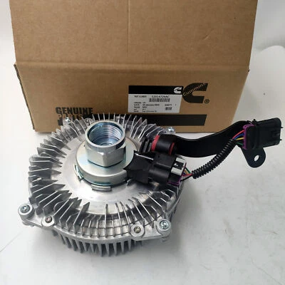 Radiador embrague ventilador OEM refrigeración 52014729AC para Cummins 13-18 2500 3500 4500 5500 Foto 1 de 4
