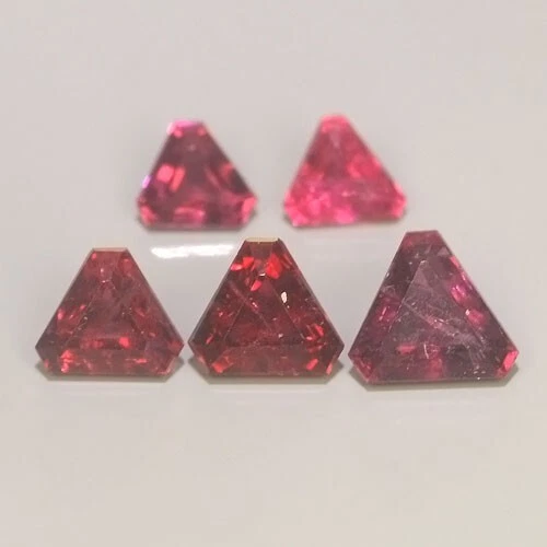 💕100% NATURAL 0.96Cts BEAUTIFUL RED SPINEL 5PCS -REF VIDEO - Image 1 of 1