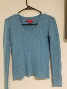 Wild About Cashmere Saks Fifth Avenue 100% Cashmere V-Neck Sweater Size P/S PS - Picture 1 of 7