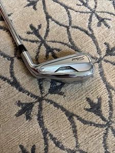 Titleist U505 1 Iron Golf Club - Picture 1 of 3
