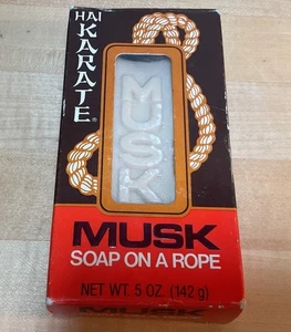 Jabón perfumado vintage Hai Karate Musk en cuerda 5 OZ NUEVO EN CAJA - Imagen 1 de 8