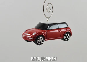 Rosso su Misura Hard Top 2 Porta Austin Mini Cooper Natale Ornamento 1/64 Auto - Foto 1 di 9