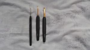 3 x KnitPro Crochet Hooks - 1.75mm, 2.5mm, 5mm - Picture 1 of 4