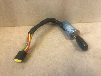 1998-2006 Renault Clio MK2 Ignition Barrel + Key + Wiring Harness - Image 1 of 4