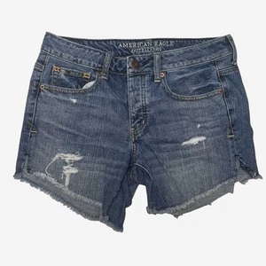 Pantaloncini jeans American Eagle donna 4 bottoni taglio mosca blu medio invecchiato 5" - Foto 1 di 8