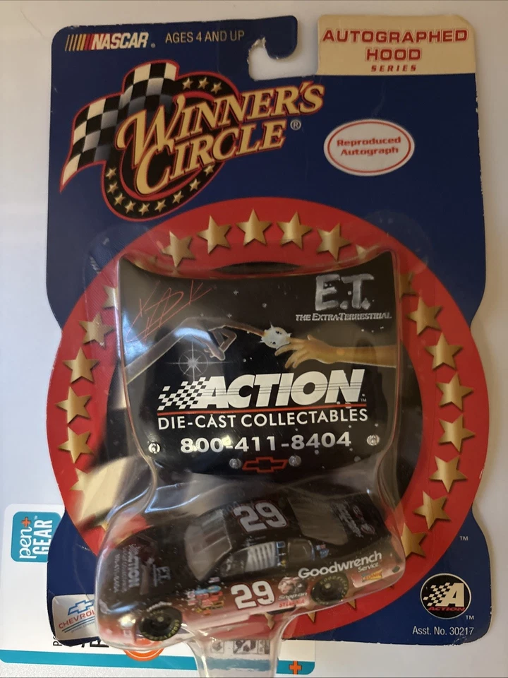 Winner's Circle 2002 Кевин Харвик No29 GM Goodwrench & Action E.T. 1/64 с капюшоном - Изображение 1 из 2
