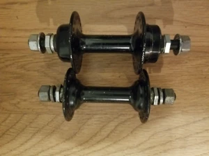 OLD SCHOOL BMX BLACK 36 HOLE SR HUBS DATED 1982 REAR FRONT 84 JMC CW REDLINE VDC - Picture 1 of 5
