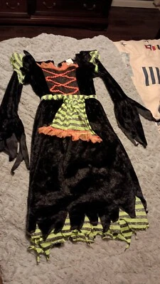Disfraz de bruja Foto 1 de 3