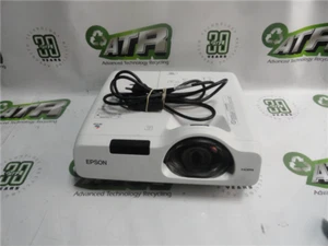 Epson H674A Projektor kina domowego 1080p Lampa HDMI 32 godziny Testowana z kablem zasilającym - Zdjęcie 1 z 6