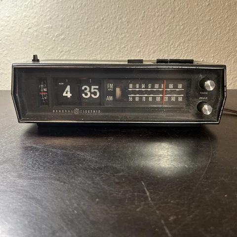 Vintage General Electric Flip Clock Radio Alarm Sleep-Timer Tested & Work Rare Cover