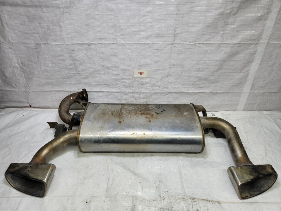 2010 2011 2012 Hyundai Genesis Coupe Exhaust Muffler 3.8L RWD OEM 28700-2M110 Foto 1 de 4