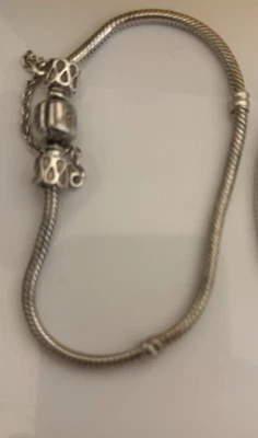 22 Auth. Pulseras Pandora retiradas, cuentas colgantes y otros dijes 7 y 8 pulgadas SnakeCoil Foto 1 de 4