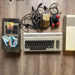 The C64 Commodore 64 Inkl. Joystick Und Disk Drive 1541 Alt - Bild 1 von 11