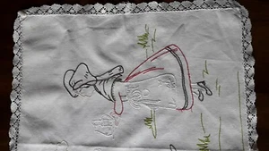  NAPPERON ANCIEN  coton blanc ALSACIENS 47cmx37 cm @@OLD - Picture 1 of 3