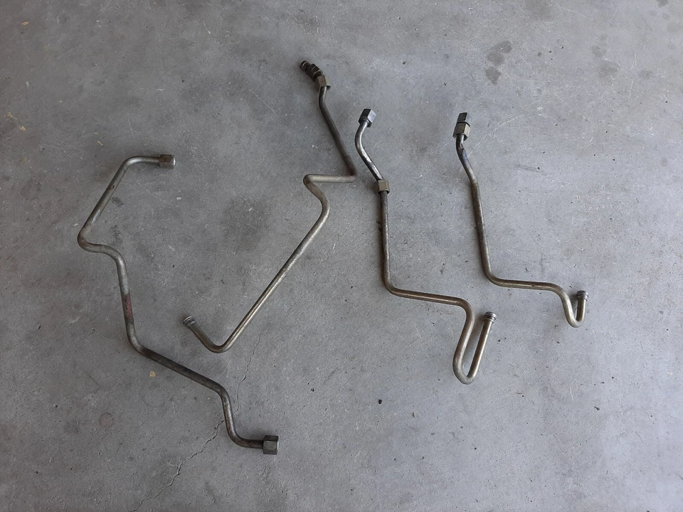 OEM John Deere HYDRAULIC OIL LINE SET AM135576 AM135575 AM135578 AM135577 - Image 1 of 1