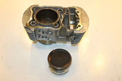 2006 Honda Shadow VT750 Aero Rear Engine Piston Cylinders Block Jug Foto 1 de 4