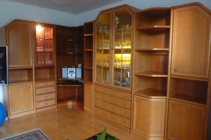 Hülsta Wohnwand Schrank Wohnzimmer mit Beleuchtung - Bild 1 von 3