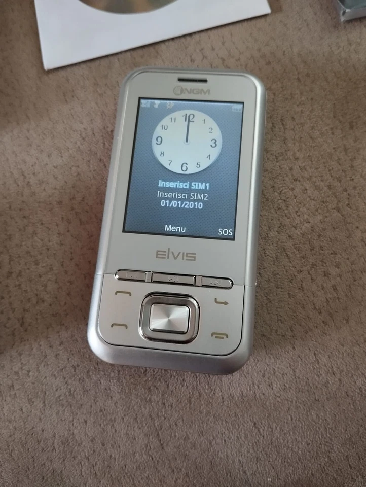 Cellulare vintage NGM mod.Elvis Silver - Immagine 1 di 4