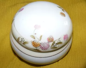 ** NIPPON Hand Painted Porcelain * Dresser * Trinket * Lidded Jar ** - Picture 1 of 6