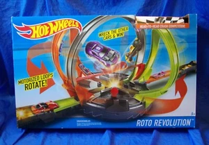 HOT WHEELS ROTO REVOLUTION STUNT TRACK Mattel 2017 w/ Original Box & CARS - Picture 1 of 9