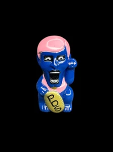 PUNK DRUNKERS AITSU Glück Glückskatze weiche Vinyl-Fingerpuppe blau/rosa Sofubi - Bild 1 von 1