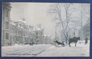 1905 Norwegen Straßenszene & Park Winter Schnee Postkarte gebraucht Kristiania nach England - Bild 1 von 2